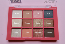 Load image into Gallery viewer, BT21 Eye shadow palette - Beflaire