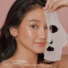 Load image into Gallery viewer, Wondermelon Hydrating + Brightening Glow Face Mask - Wondermelon - Beflaire